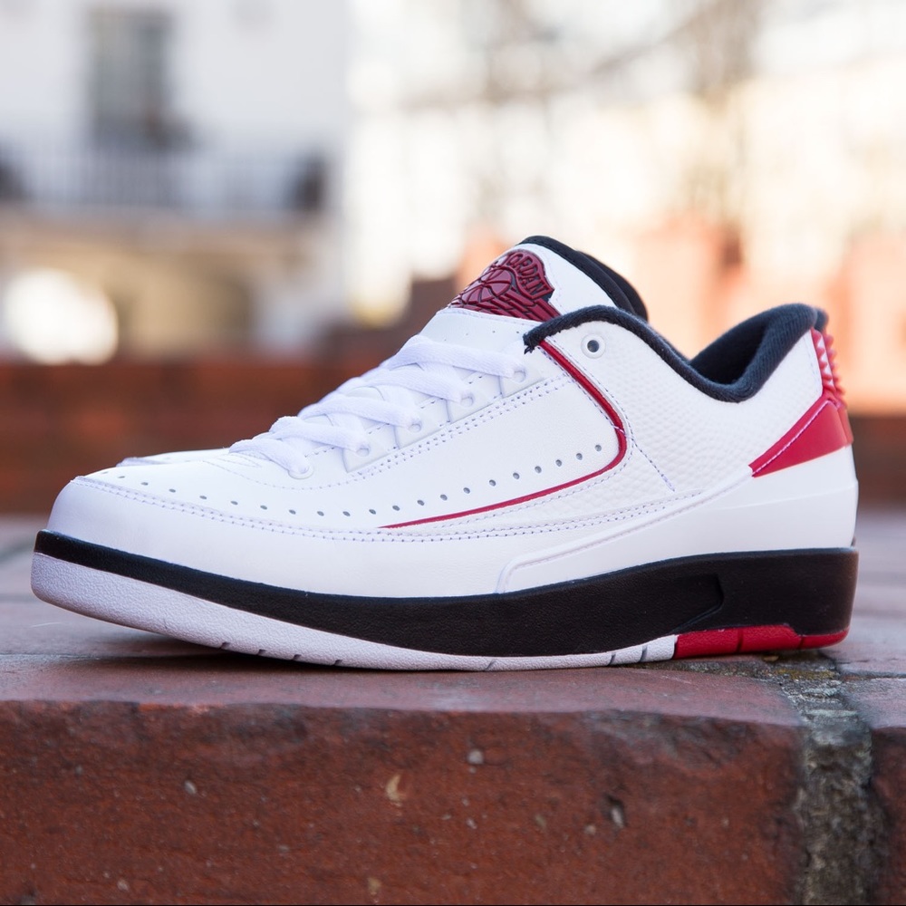 Men’s Air Jordan Retro Low, size 11